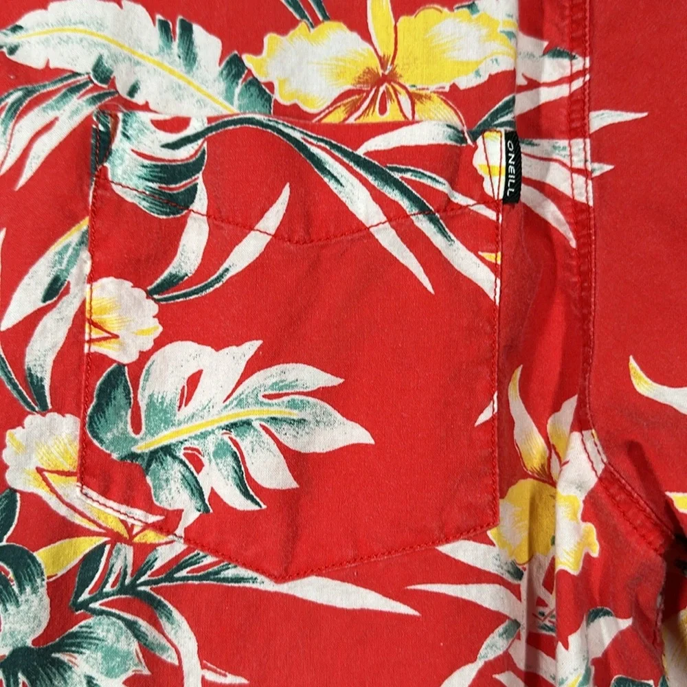 O'Neill Red Tropical Plant Print Button Up Short Sleeve Shirt Men's Size… - Picture 4 of 7